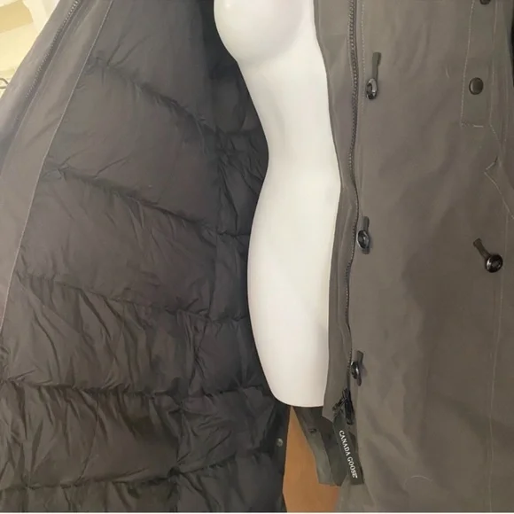 Canada Goose Winter Parka with Fur Trim - Picture 3 of 9
